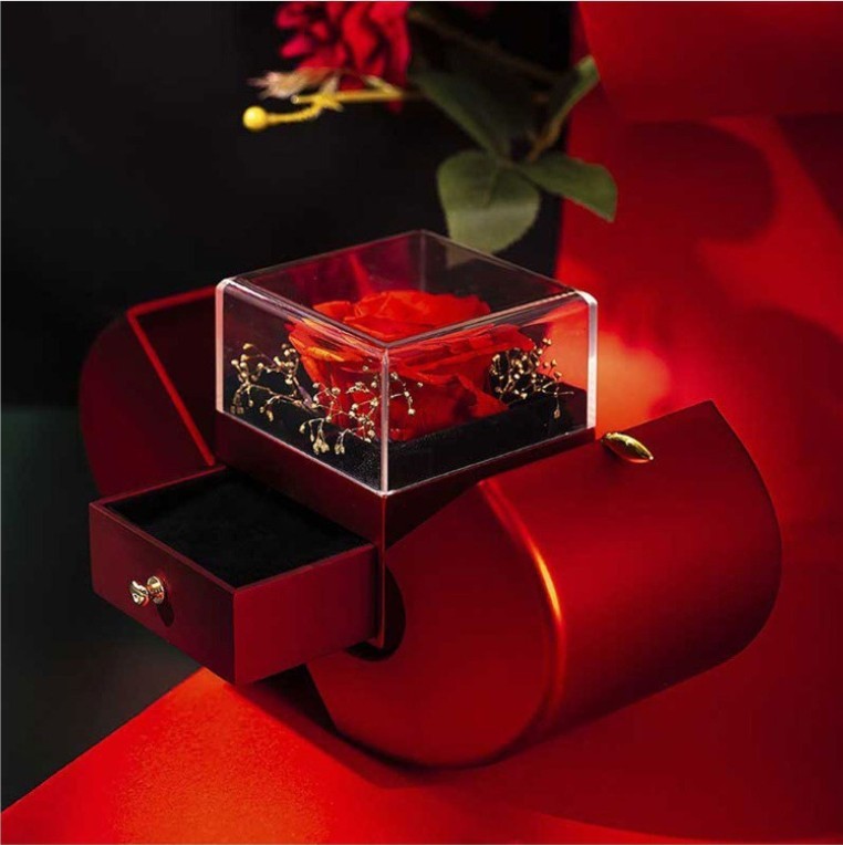 Eternal Rose Apple Jewelry Box – A Timeless Symbol of Love