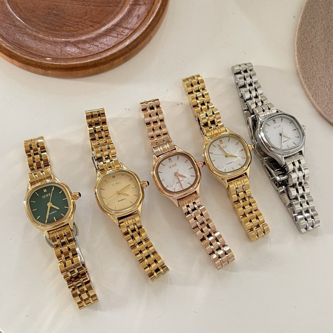 Simple Versatile Fashion Retro Summer Women's Watch