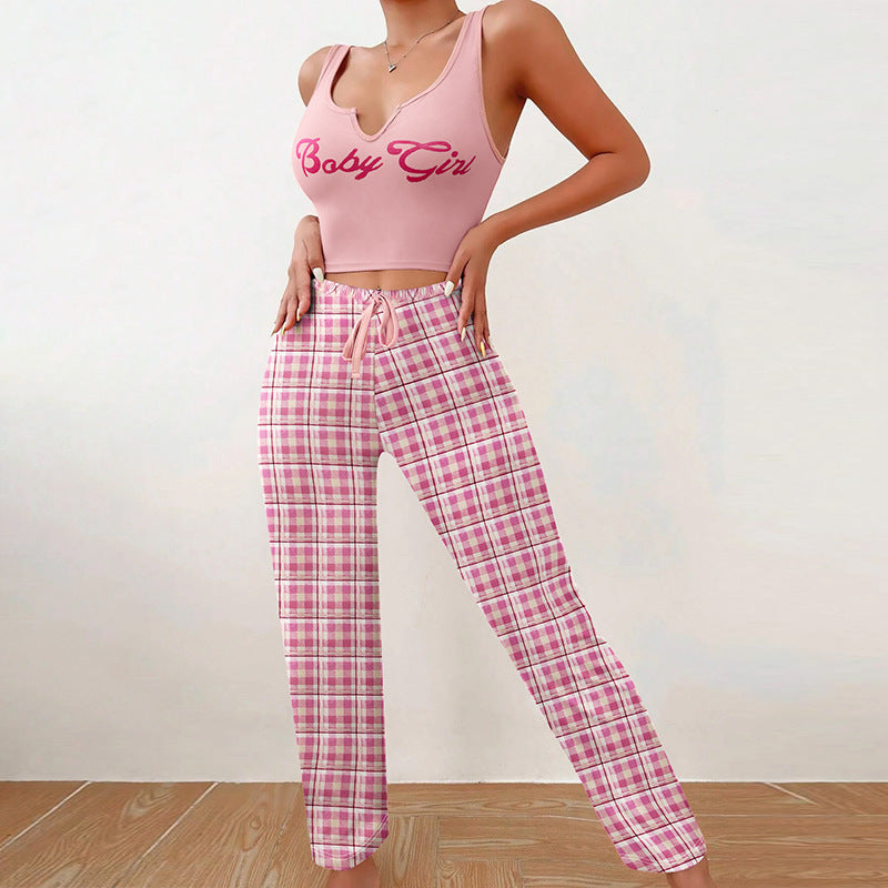 CozyCharm™ Women's Plaid Pajama Set – Stylish & Comfortable Sleepwear