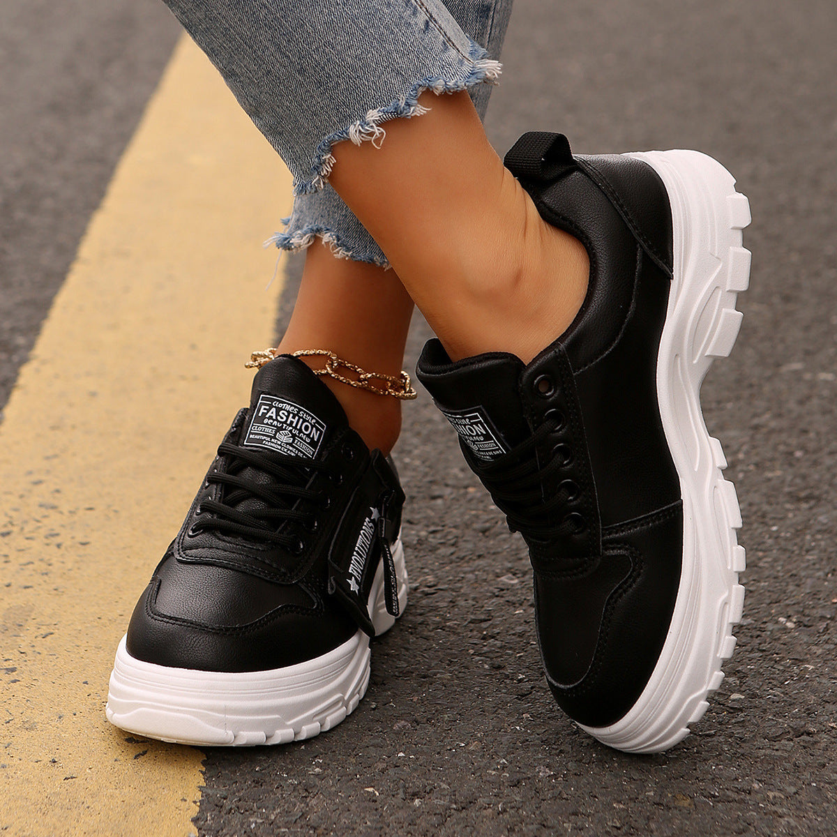 ZipStride™ - Women's Fashion Sneakers with Side-Zipper & Thick Sole | Casual & Stylish