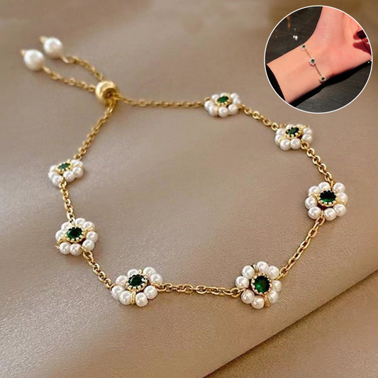 Elegant Pearl Flower Bracelet – Adjustable Chic Fashion Accessory