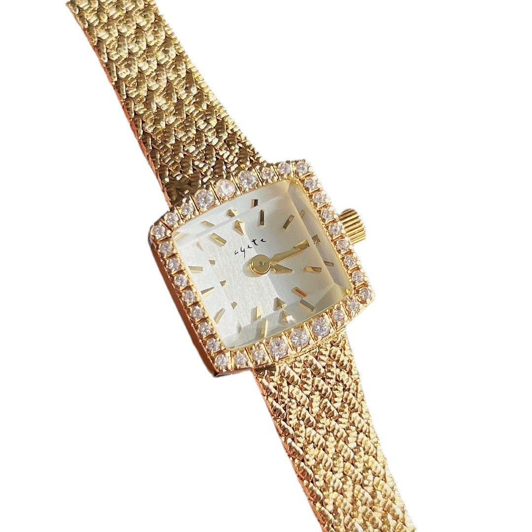 Zhonggu Small Golden New Mini Delicate Square Watch