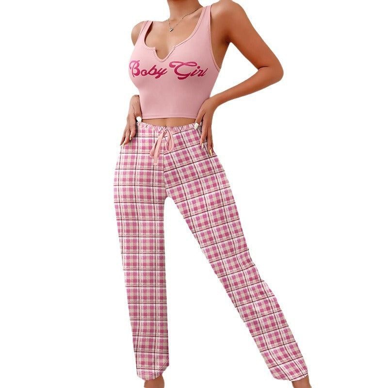 CozyCharm™ Women's Plaid Pajama Set – Stylish & Comfortable Sleepwear