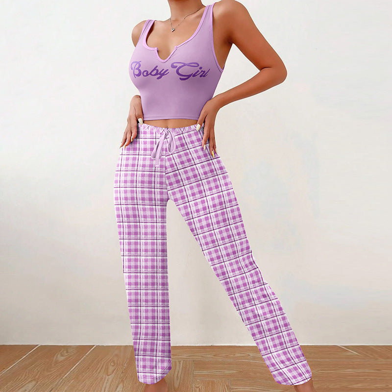 CozyCharm™ Women's Plaid Pajama Set – Stylish & Comfortable Sleepwear