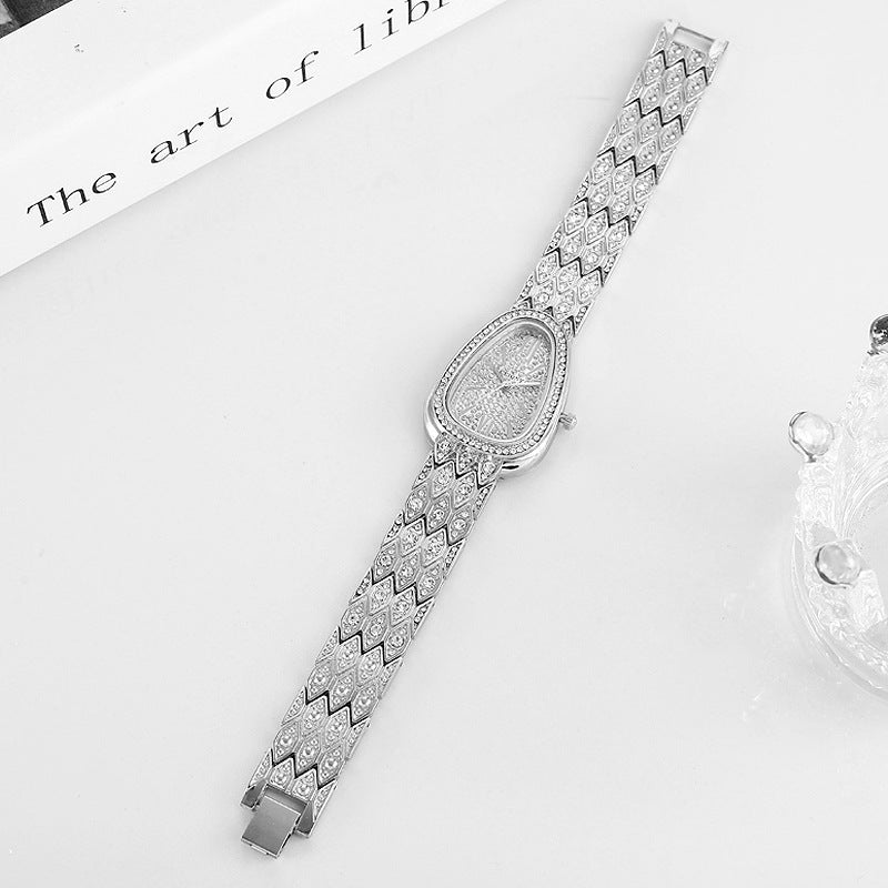 Diamond-Studded Steel Chain Fashion Watch